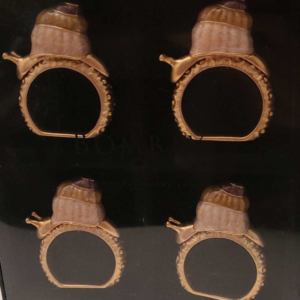 Bombay Gold Snail Design Napkin Rings - Picture 2 of 7